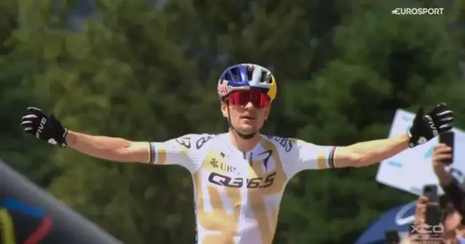 Tom Pidcock returns to Mountain Bike with commanding World Cup win in Andorra